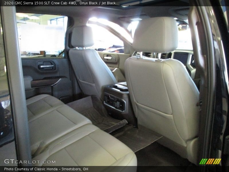 Onyx Black / Jet Black 2020 GMC Sierra 1500 SLT Crew Cab 4WD