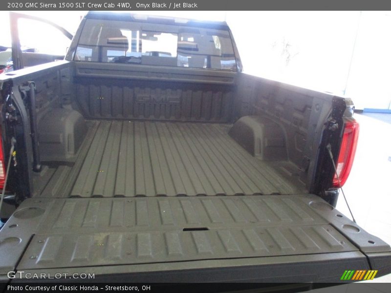 Onyx Black / Jet Black 2020 GMC Sierra 1500 SLT Crew Cab 4WD