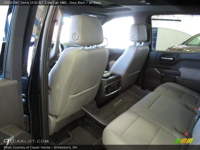 Onyx Black / Jet Black 2020 GMC Sierra 1500 SLT Crew Cab 4WD