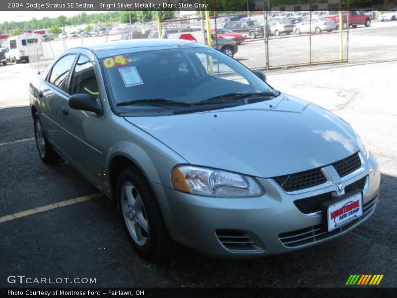 Bright Silver Metallic / Dark Slate Gray 2004 Dodge Stratus SE Sedan