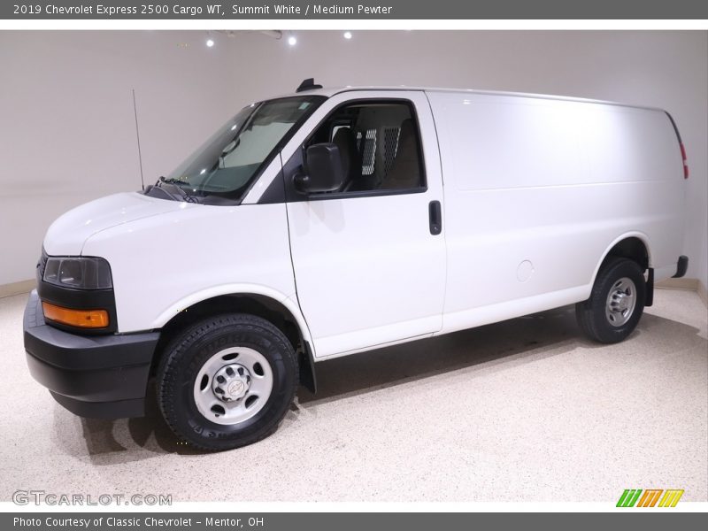 Summit White / Medium Pewter 2019 Chevrolet Express 2500 Cargo WT