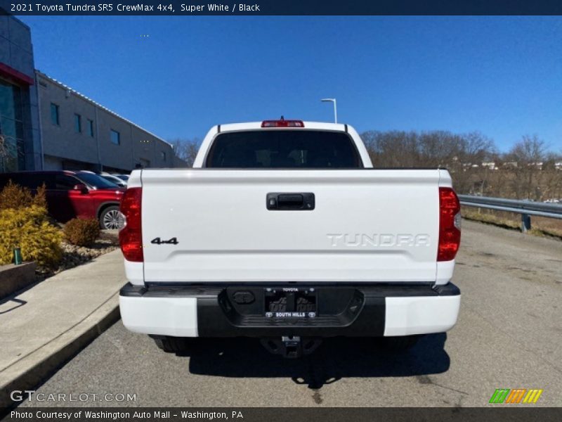 Super White / Black 2021 Toyota Tundra SR5 CrewMax 4x4