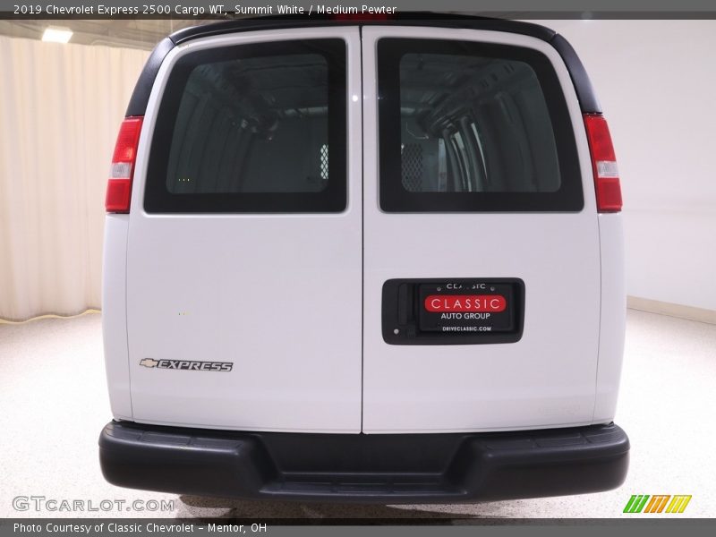 Summit White / Medium Pewter 2019 Chevrolet Express 2500 Cargo WT