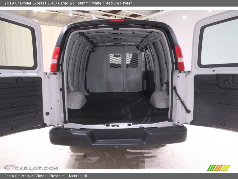 Summit White / Medium Pewter 2019 Chevrolet Express 2500 Cargo WT