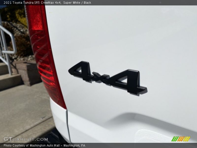 Super White / Black 2021 Toyota Tundra SR5 CrewMax 4x4