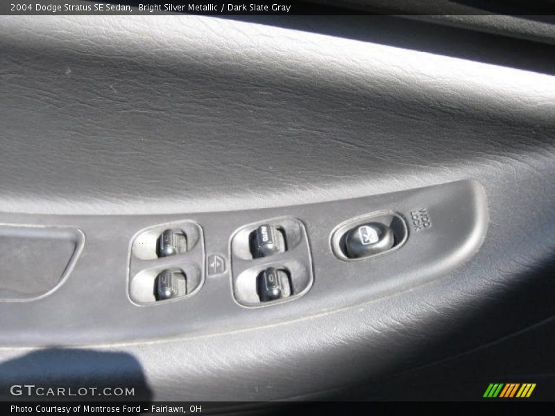 Bright Silver Metallic / Dark Slate Gray 2004 Dodge Stratus SE Sedan