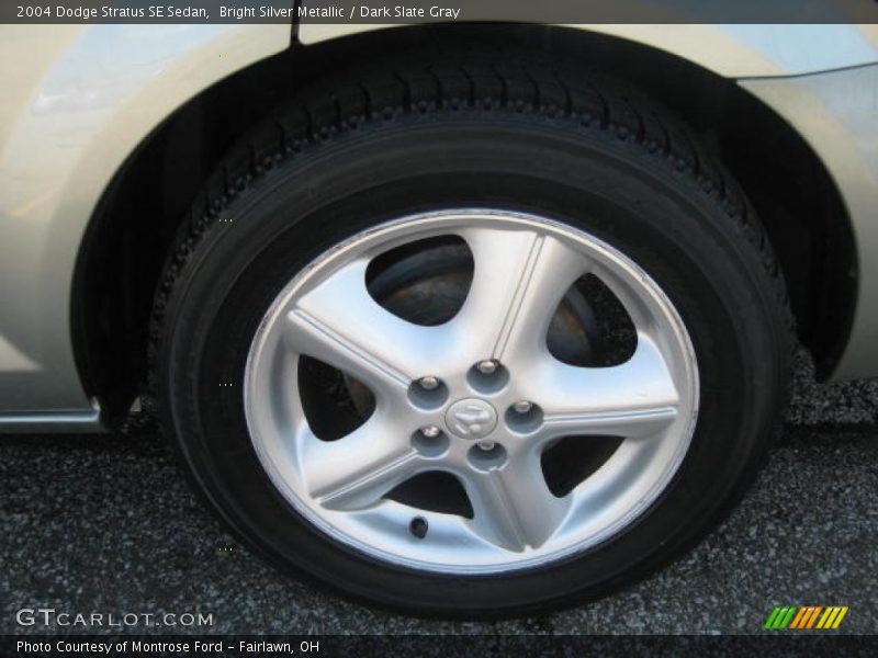 Bright Silver Metallic / Dark Slate Gray 2004 Dodge Stratus SE Sedan