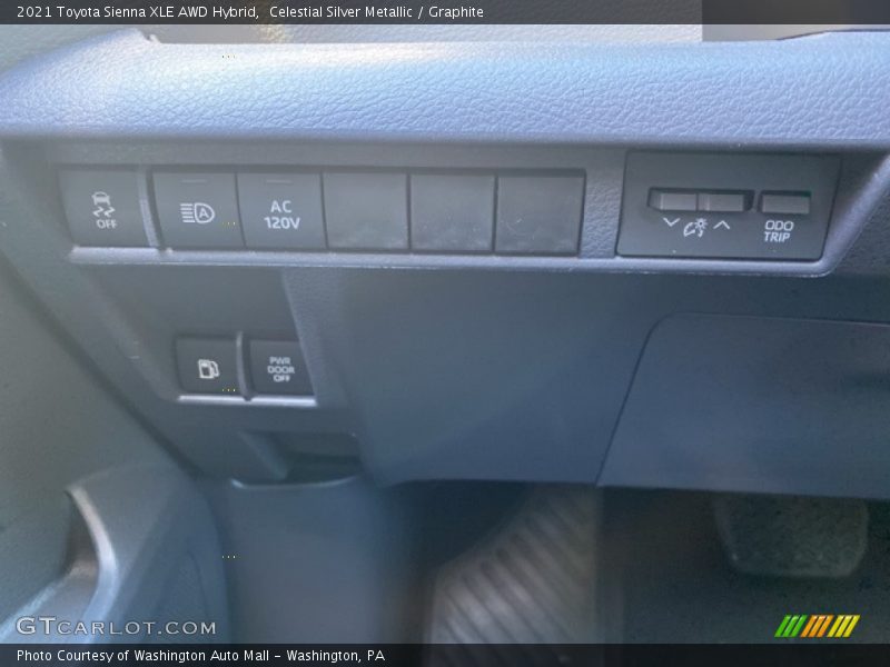 Celestial Silver Metallic / Graphite 2021 Toyota Sienna XLE AWD Hybrid