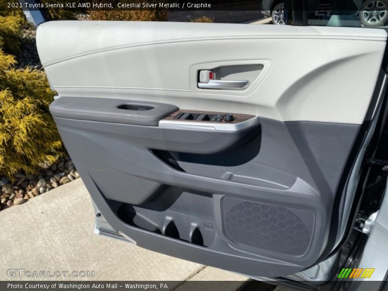 Celestial Silver Metallic / Graphite 2021 Toyota Sienna XLE AWD Hybrid