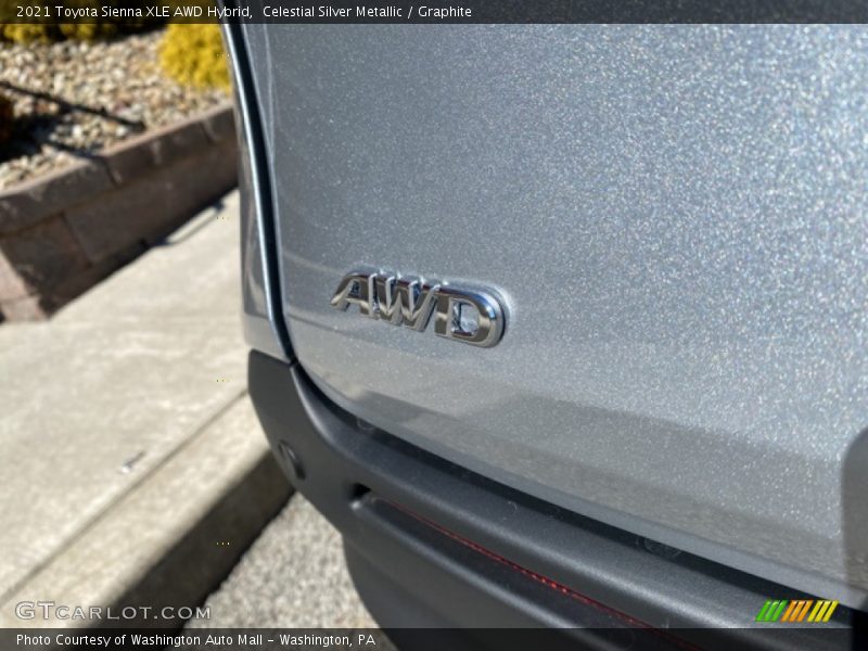 Celestial Silver Metallic / Graphite 2021 Toyota Sienna XLE AWD Hybrid