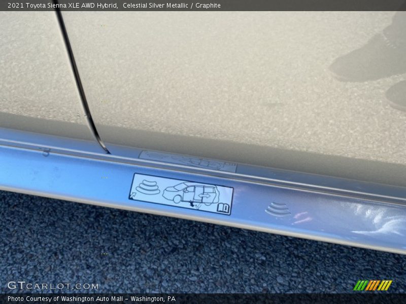 Celestial Silver Metallic / Graphite 2021 Toyota Sienna XLE AWD Hybrid