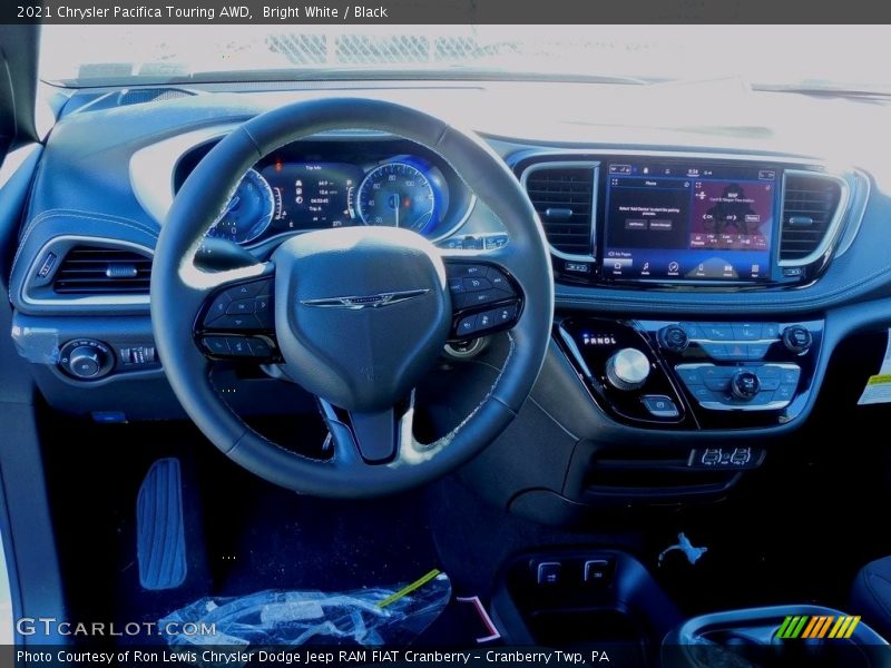 Bright White / Black 2021 Chrysler Pacifica Touring AWD