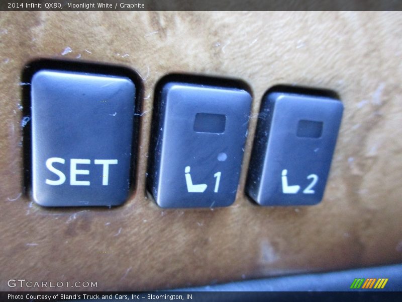 Moonlight White / Graphite 2014 Infiniti QX80