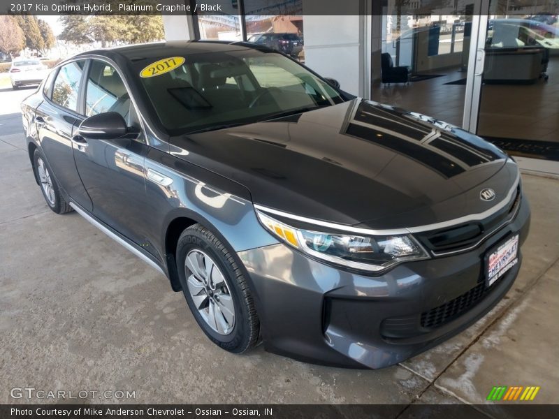 Front 3/4 View of 2017 Optima Hybrid