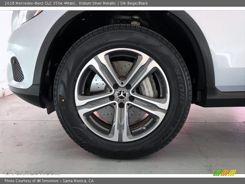 Iridium Silver Metallic / Silk Beige/Black 2018 Mercedes-Benz GLC 350e 4Matic