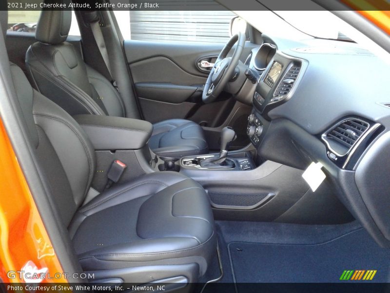 Front Seat of 2021 Cherokee Altitude