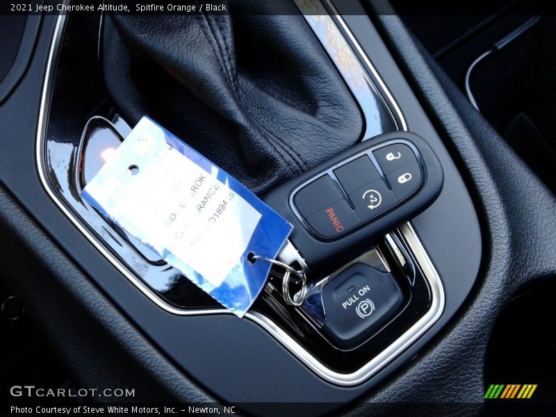 Keys of 2021 Cherokee Altitude