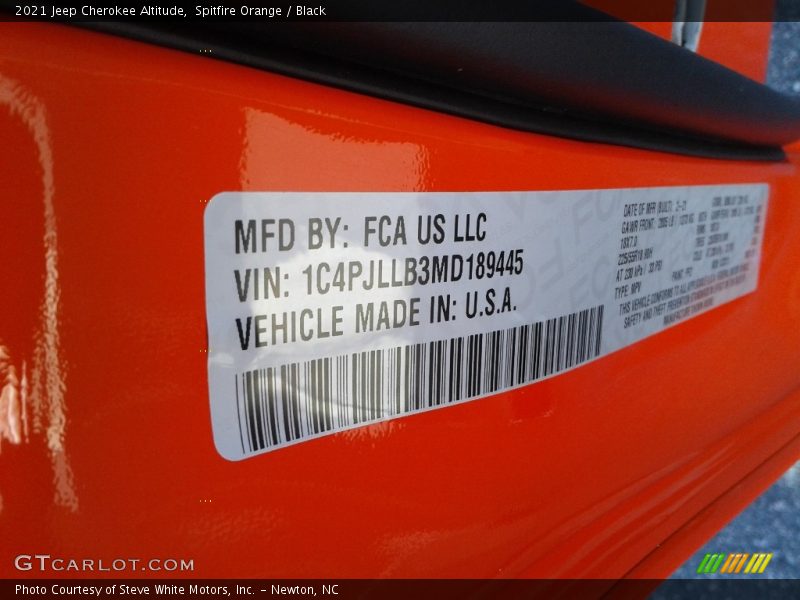 Spitfire Orange / Black 2021 Jeep Cherokee Altitude