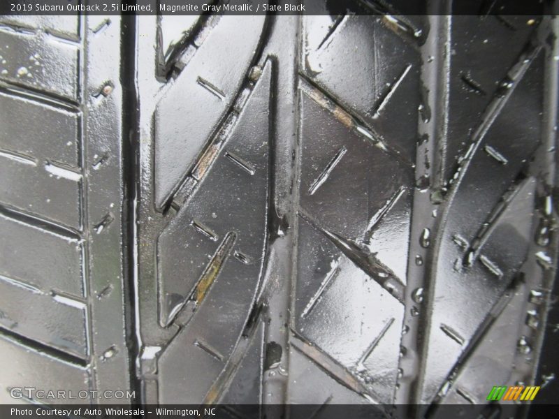 Magnetite Gray Metallic / Slate Black 2019 Subaru Outback 2.5i Limited