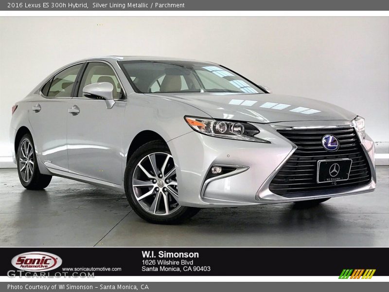 Silver Lining Metallic / Parchment 2016 Lexus ES 300h Hybrid