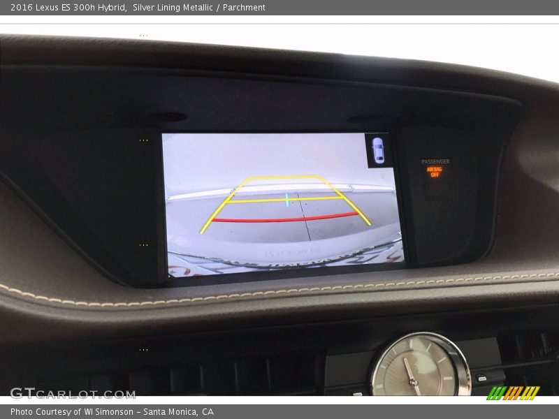 Silver Lining Metallic / Parchment 2016 Lexus ES 300h Hybrid