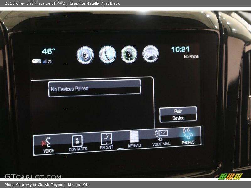 Graphite Metallic / Jet Black 2018 Chevrolet Traverse LT AWD
