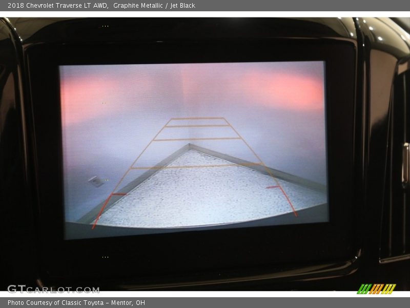 Graphite Metallic / Jet Black 2018 Chevrolet Traverse LT AWD