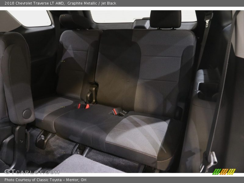 Graphite Metallic / Jet Black 2018 Chevrolet Traverse LT AWD