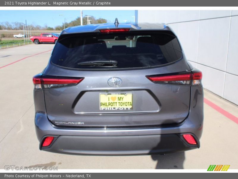 Magnetic Gray Metallic / Graphite 2021 Toyota Highlander L