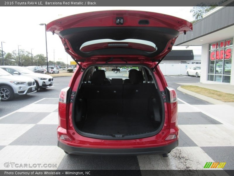 Barcelona Red Metallic / Black 2016 Toyota RAV4 LE