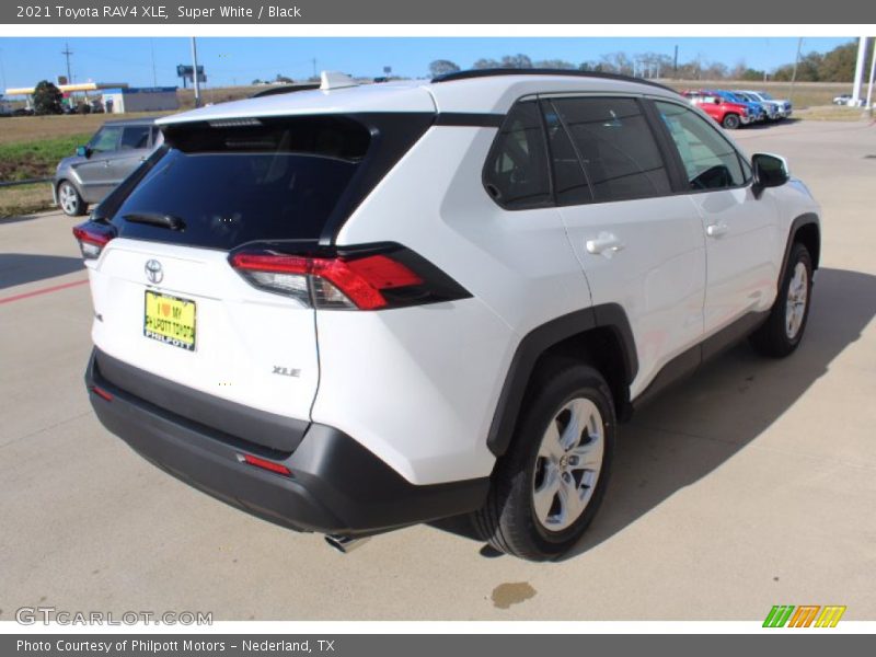 Super White / Black 2021 Toyota RAV4 XLE