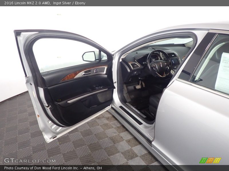 Ingot Silver / Ebony 2016 Lincoln MKZ 2.0 AWD