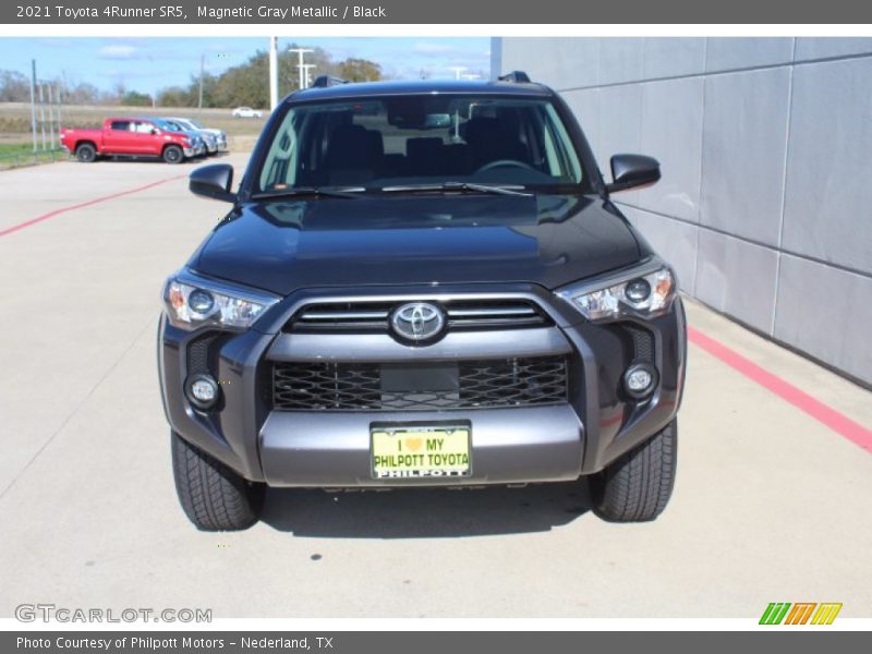 Magnetic Gray Metallic / Black 2021 Toyota 4Runner SR5