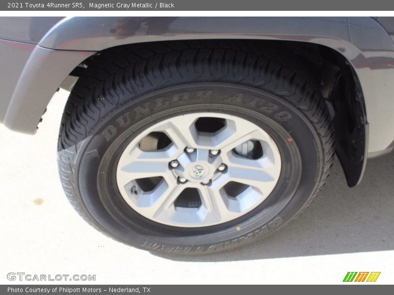Magnetic Gray Metallic / Black 2021 Toyota 4Runner SR5