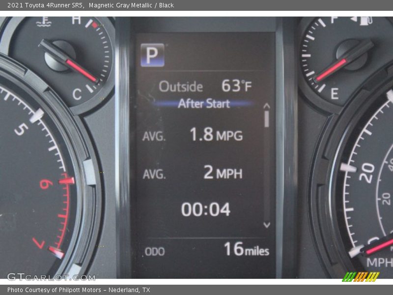 Magnetic Gray Metallic / Black 2021 Toyota 4Runner SR5