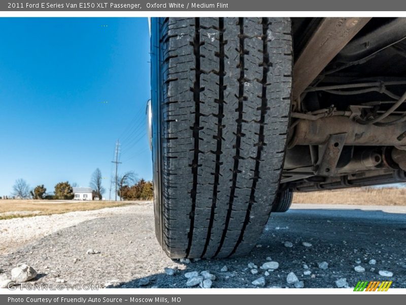 Oxford White / Medium Flint 2011 Ford E Series Van E150 XLT Passenger