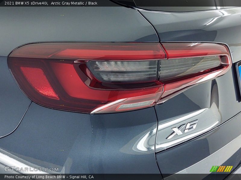 Arctic Gray Metallic / Black 2021 BMW X5 sDrive40i