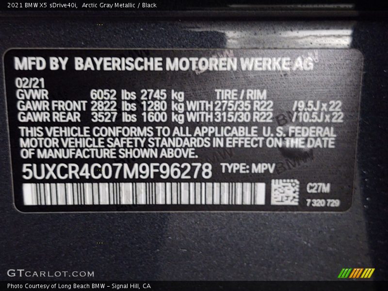 Arctic Gray Metallic / Black 2021 BMW X5 sDrive40i