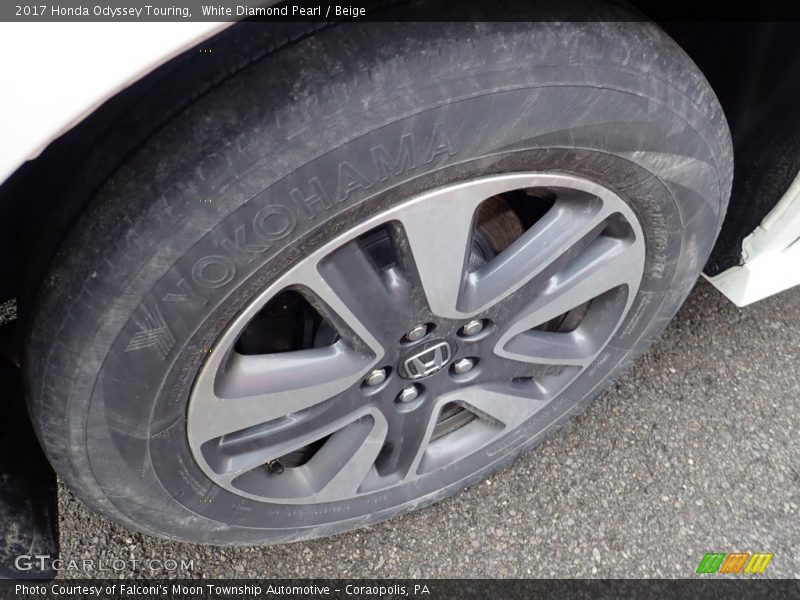 White Diamond Pearl / Beige 2017 Honda Odyssey Touring