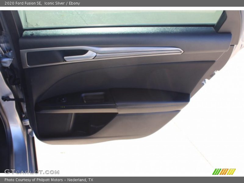 Iconic Silver / Ebony 2020 Ford Fusion SE