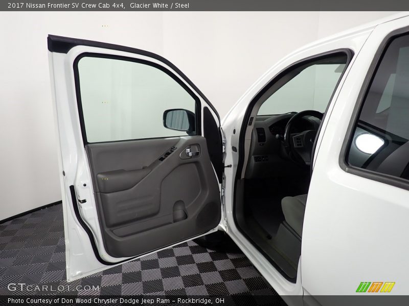 Glacier White / Steel 2017 Nissan Frontier SV Crew Cab 4x4