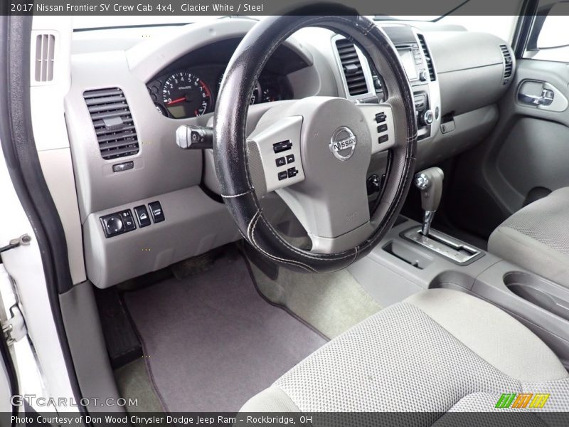 Glacier White / Steel 2017 Nissan Frontier SV Crew Cab 4x4
