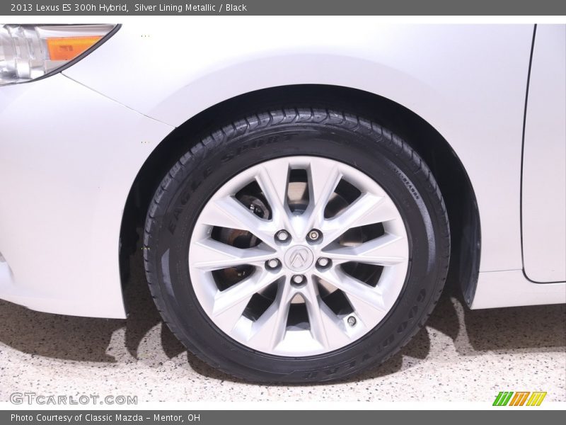 Silver Lining Metallic / Black 2013 Lexus ES 300h Hybrid