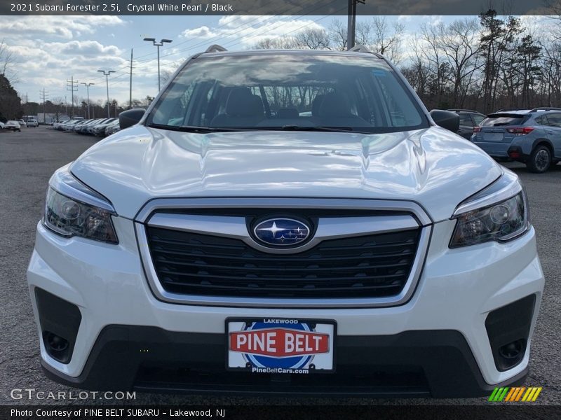 Crystal White Pearl / Black 2021 Subaru Forester 2.5i