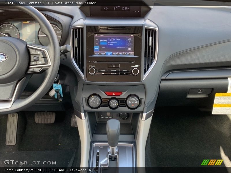 Crystal White Pearl / Black 2021 Subaru Forester 2.5i