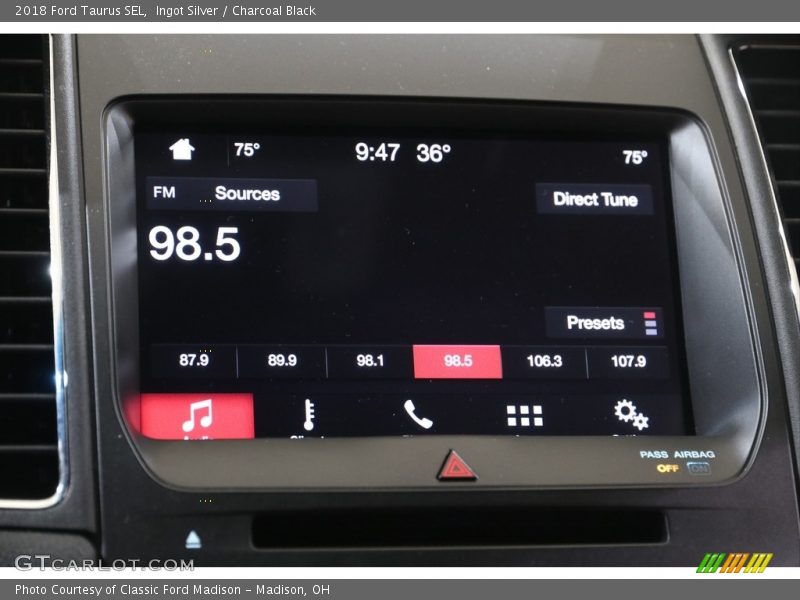 Ingot Silver / Charcoal Black 2018 Ford Taurus SEL