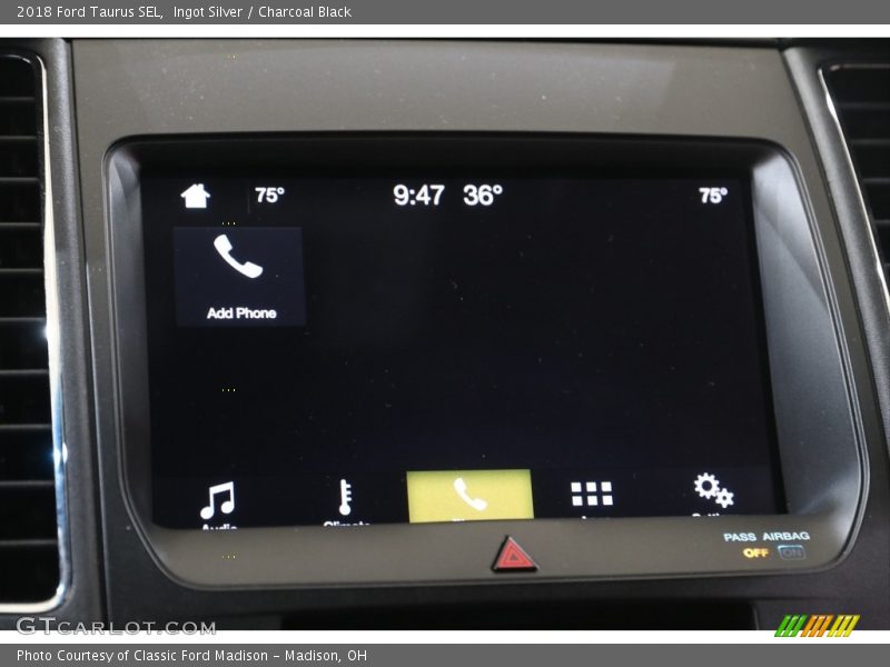 Ingot Silver / Charcoal Black 2018 Ford Taurus SEL