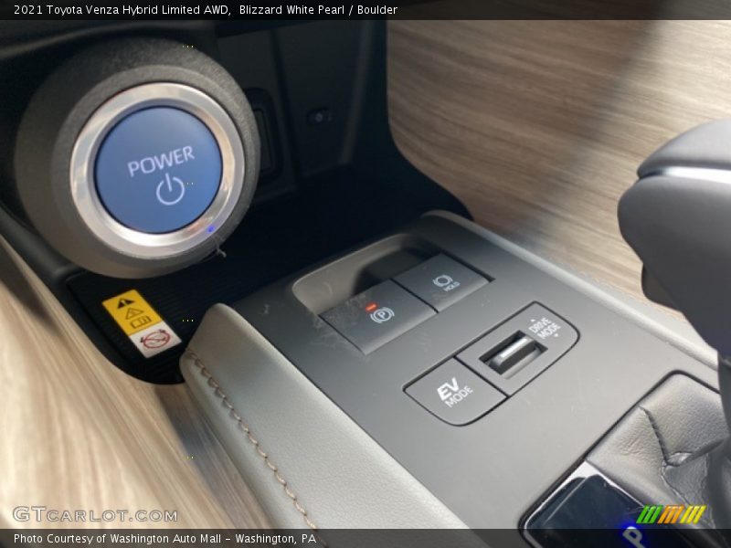 Blizzard White Pearl / Boulder 2021 Toyota Venza Hybrid Limited AWD