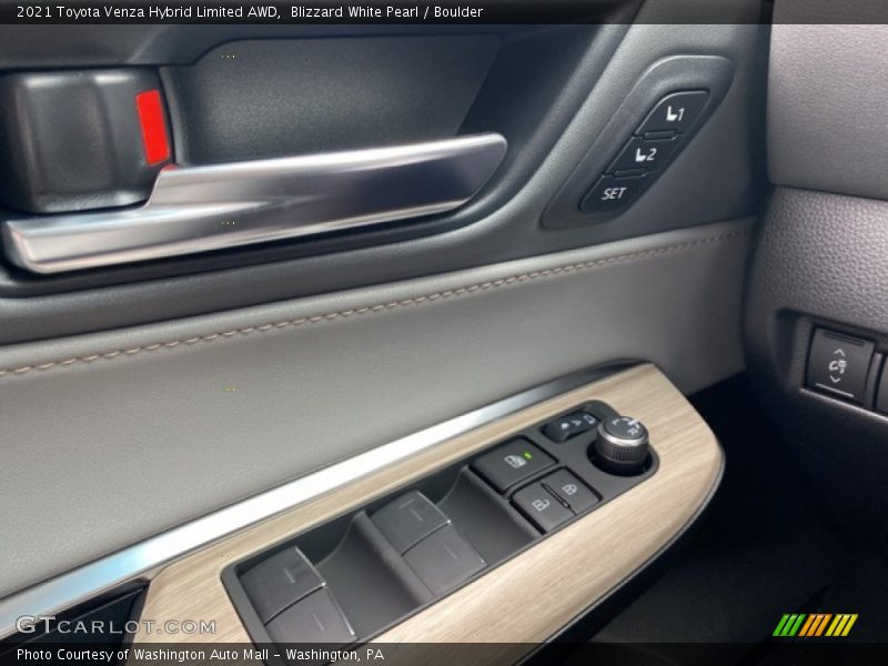 Blizzard White Pearl / Boulder 2021 Toyota Venza Hybrid Limited AWD