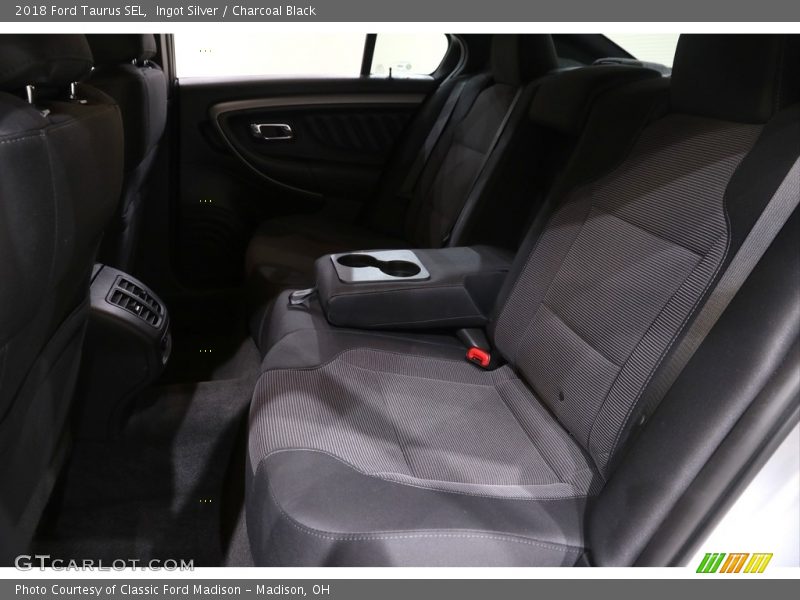 Ingot Silver / Charcoal Black 2018 Ford Taurus SEL
